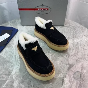 Furry Suede Shoes with Wool Lining image 1