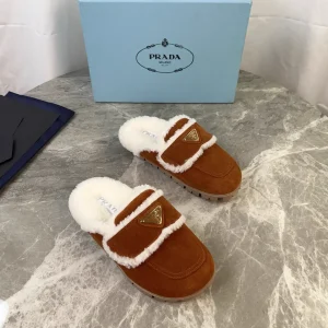Suede Wool-Lined Shoes image 1