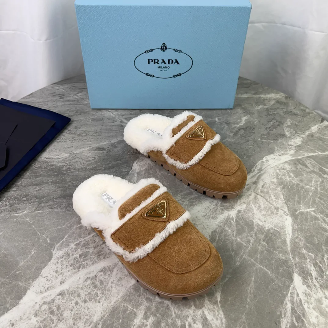 Suede Wool-Lined Shoes image 1
