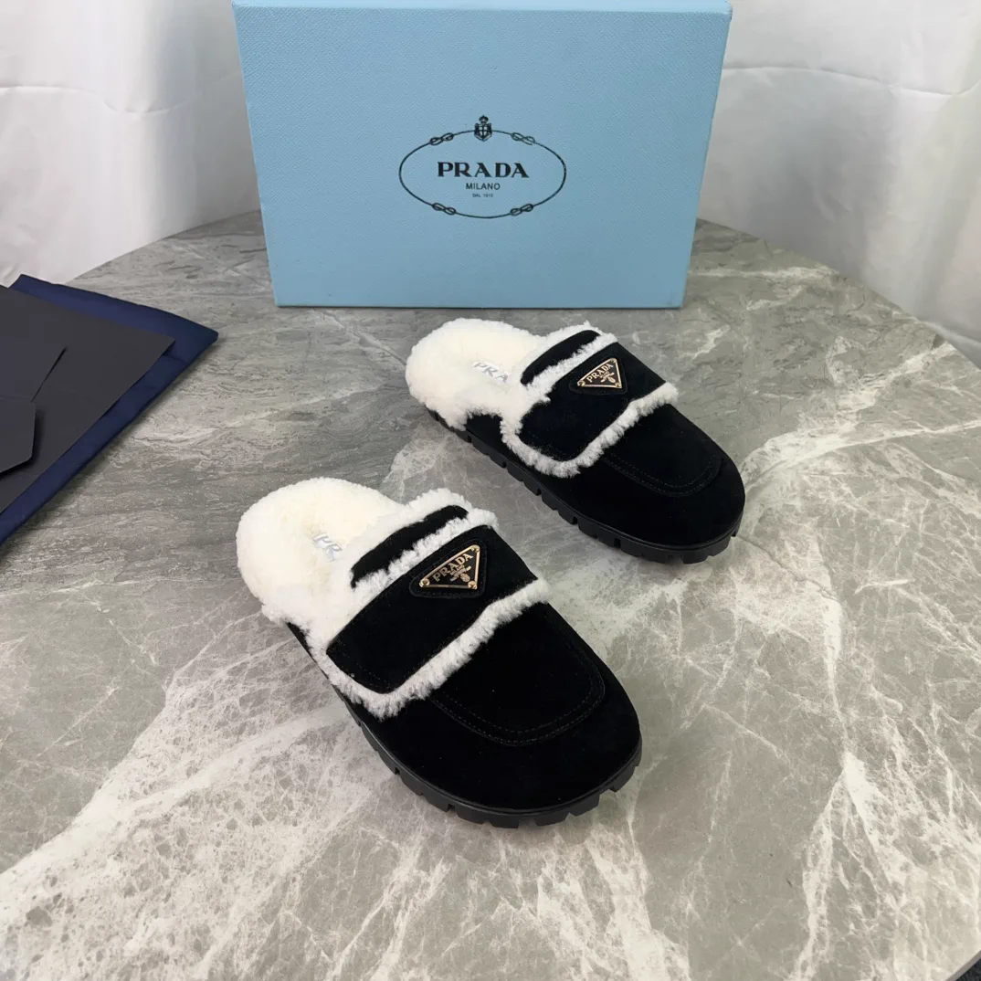 Suede Wool-Lined Shoes image 1