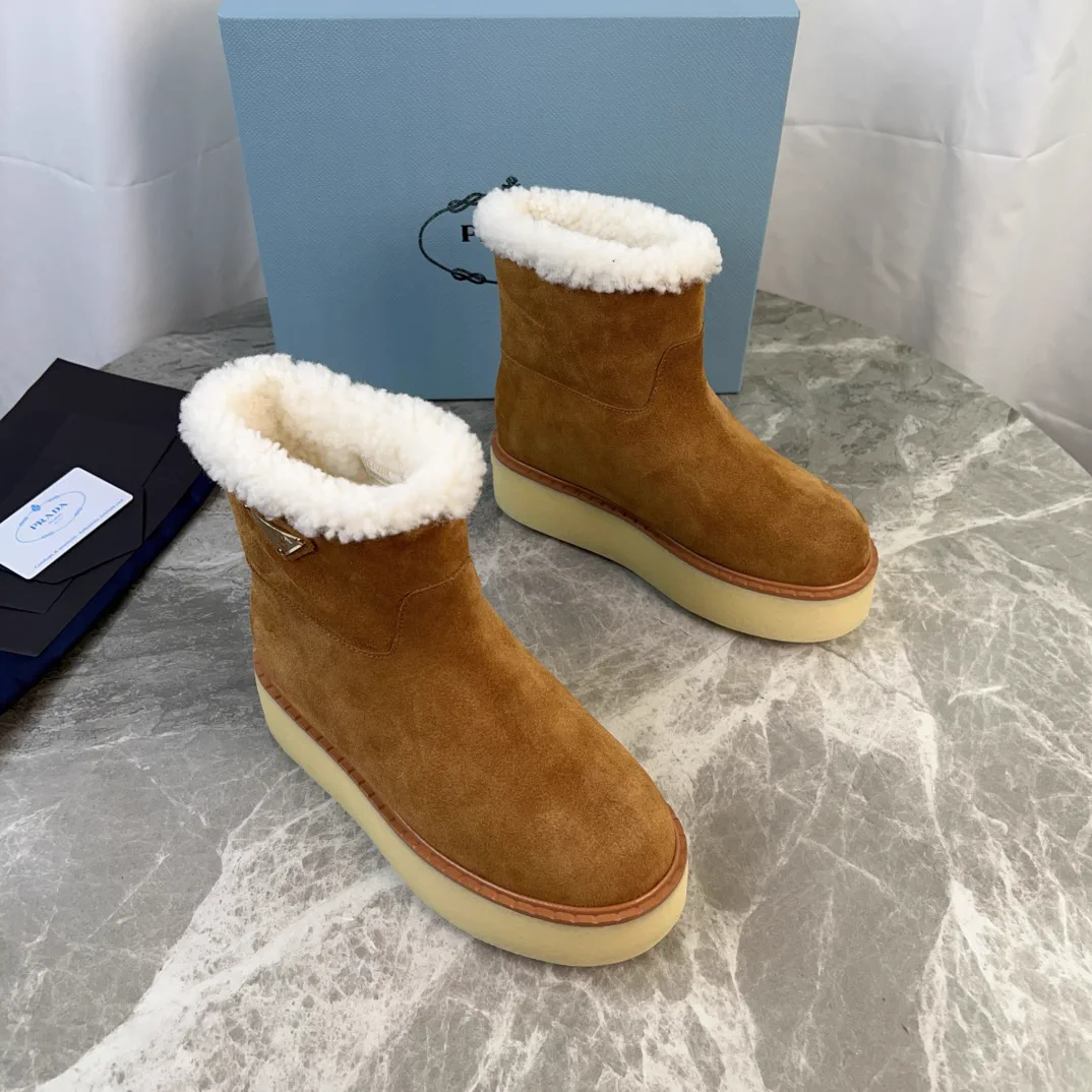 Suede Wool-Lined Shoes image 1