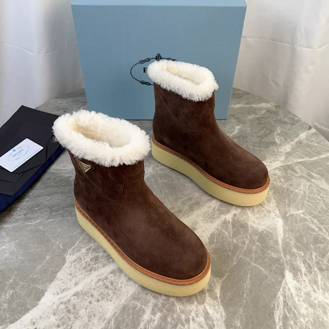 Suede Wool-Lined Shoes image 1