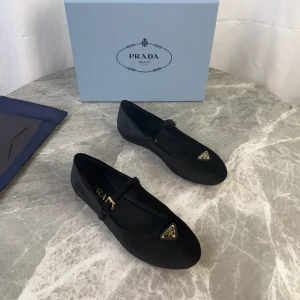 Velvet Leather Lined Shoes image 1