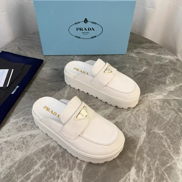 Cow Leather and Suede Shoes with Sheepskin Lining image 1