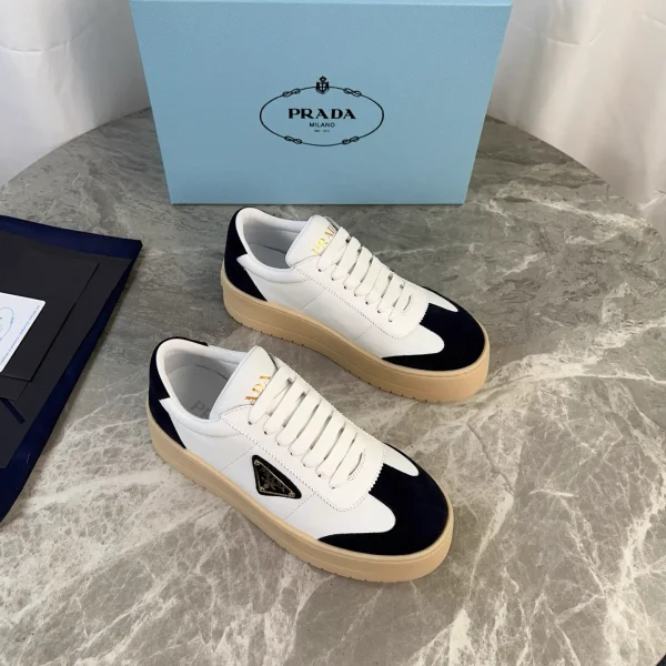 Cow Leather and Suede Shoes with Shearling Lining image 1