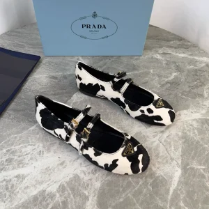 Latest Style Horse Hair Upper Shoes with Triangular Logo image 1