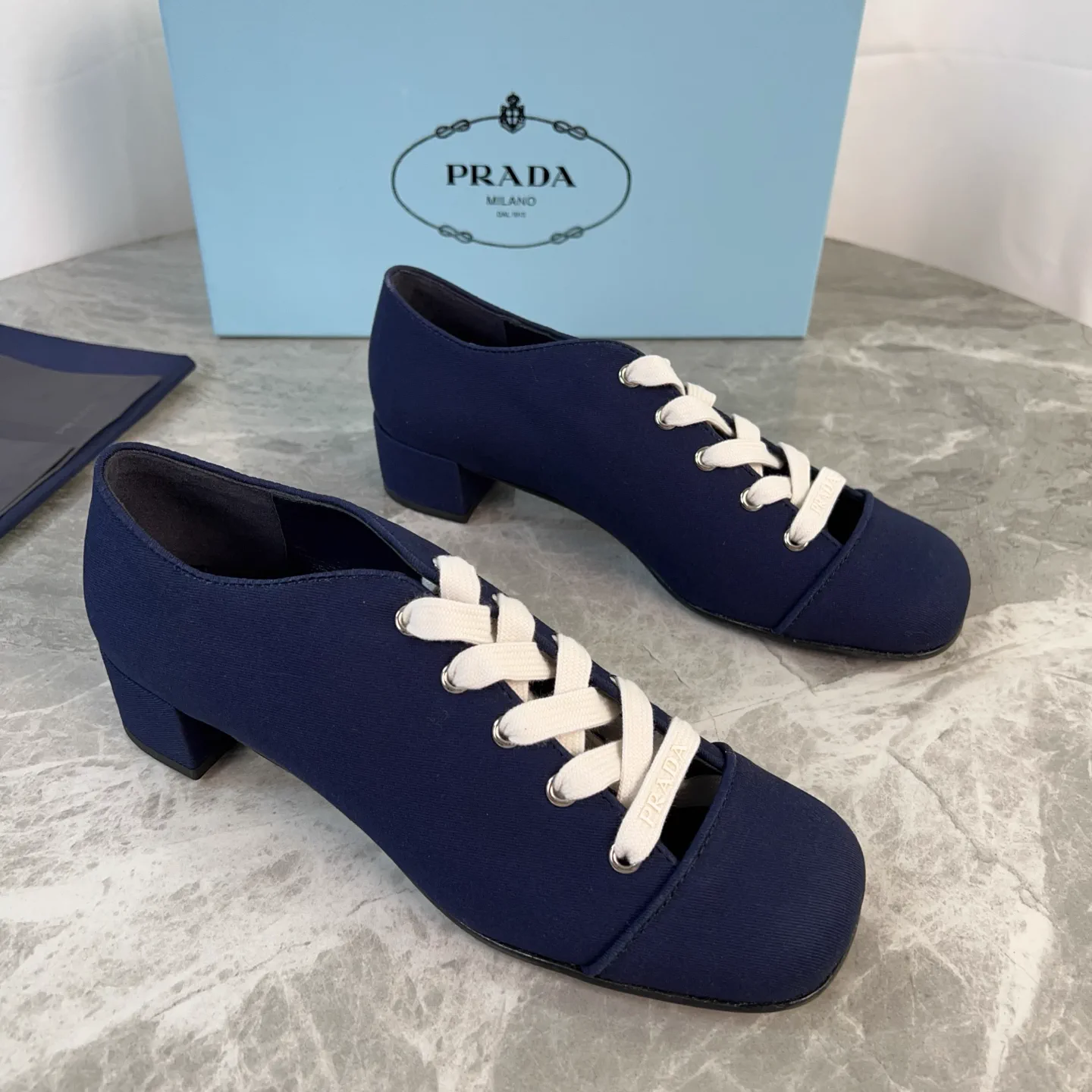 Latest Style Cotton Twill Shoes with Sheepskin Lining image 1