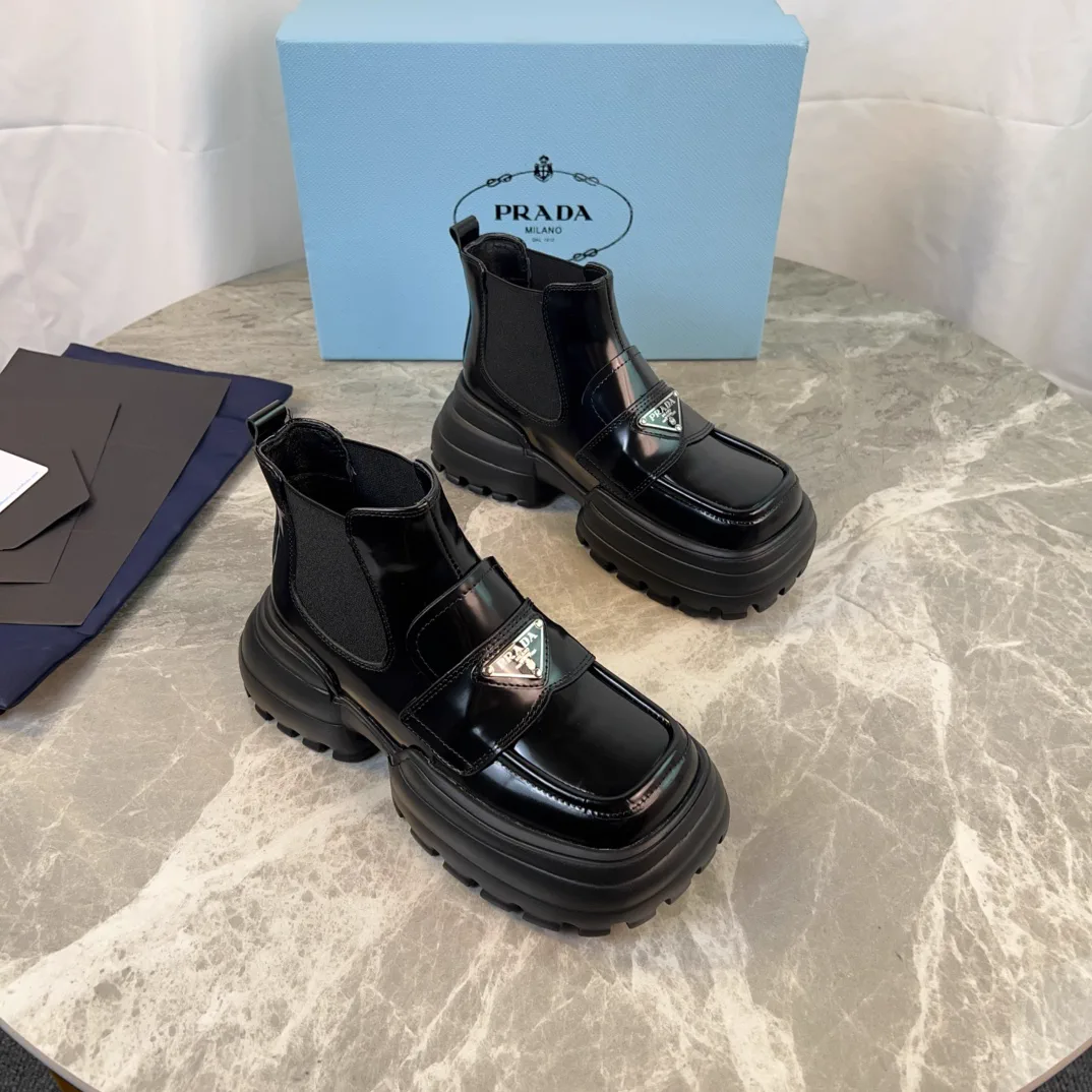 P Brand Latest Style Leather Shoes image 1
