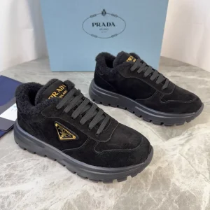 P Brand Latest Style Full Grain Leather and Suede Lining image 1
