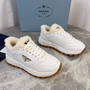 P Brand Latest Style Full Grain Leather and Suede Lining image 1