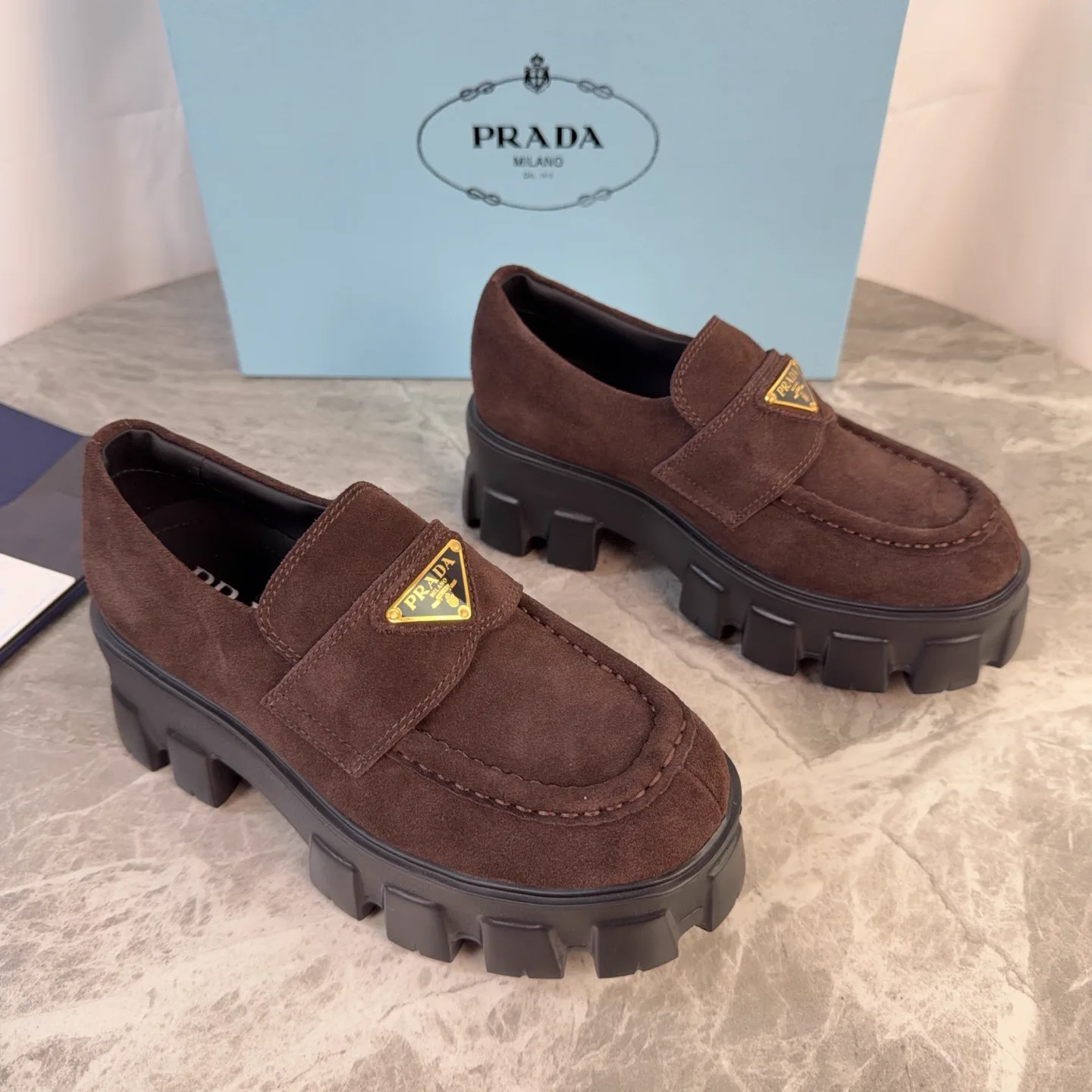 Classic High Version Leather Shoes image 1