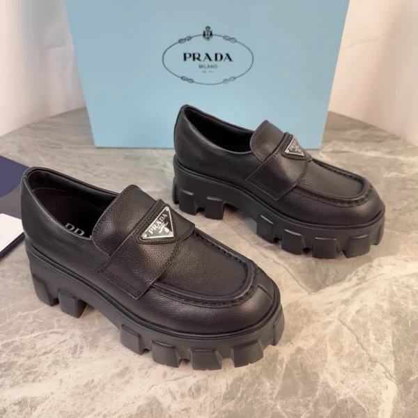Classic High Version Leather Shoes image 1