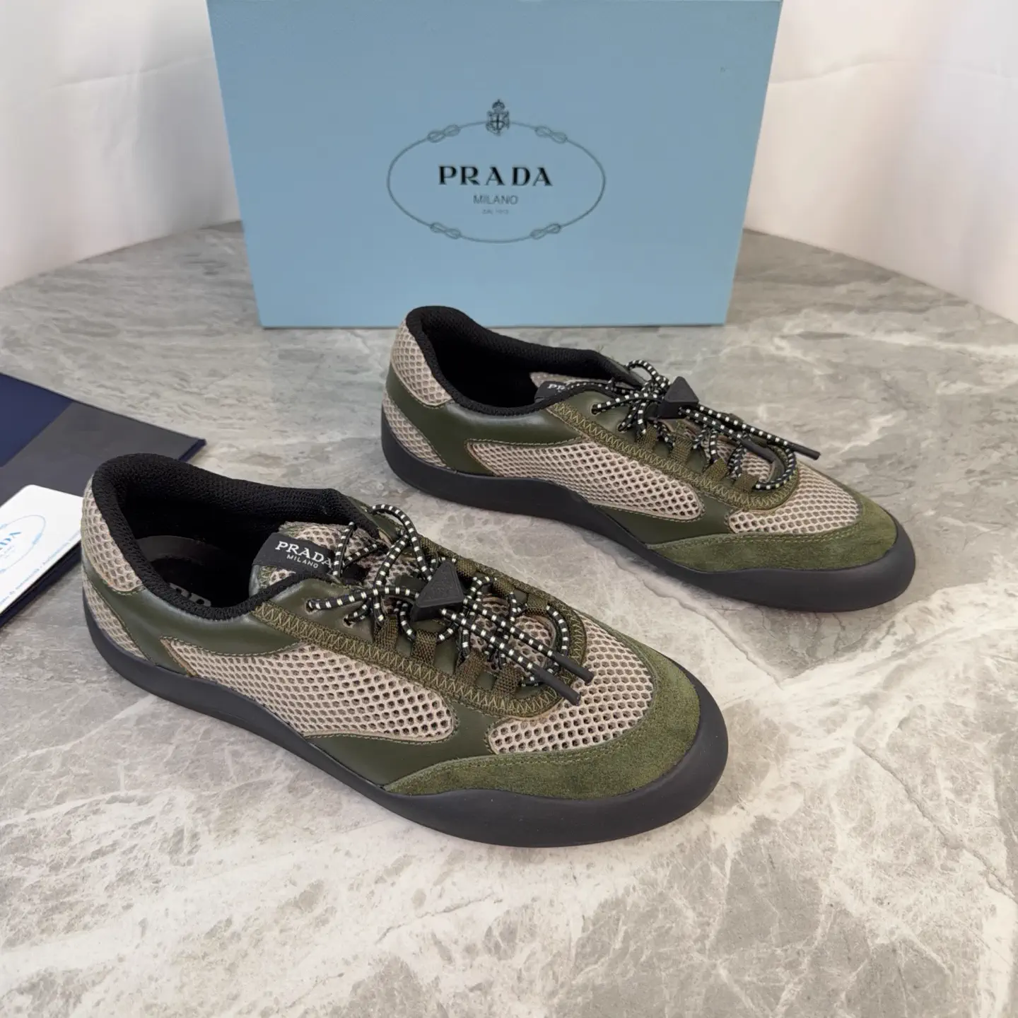Men's and Women's Leather Suede Mesh Casual Shoes image 1