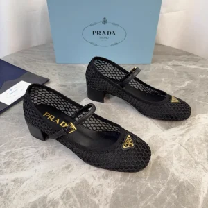 P Brand Latest Style Diamond Quilted Leather Shoes image 1