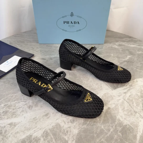 P Brand Latest Style Diamond Quilted Leather Shoes image 1