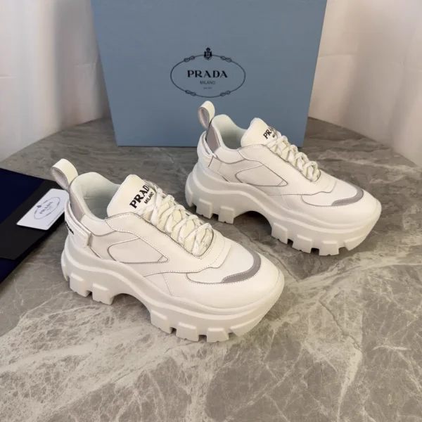Men's Full Grain Leather Sneakers image 1