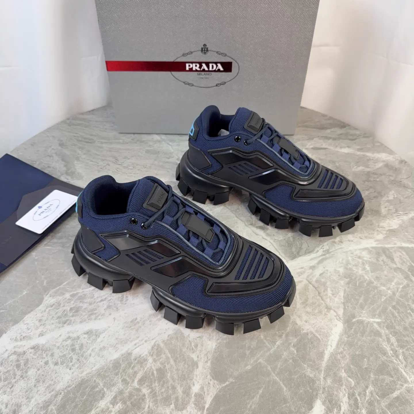 P Brand Classic Style Knitted Upper Shoes image 1