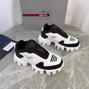 P Brand Classic Style Knitted Upper Leather Lining image 1