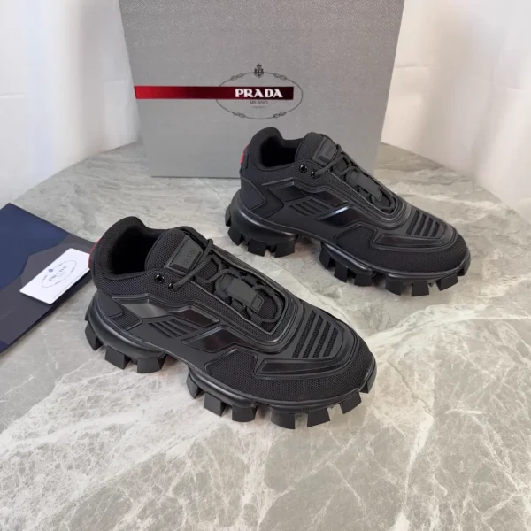 P Brand Classic Style Knit Upper Leather Lining Cushioned Sole image 1