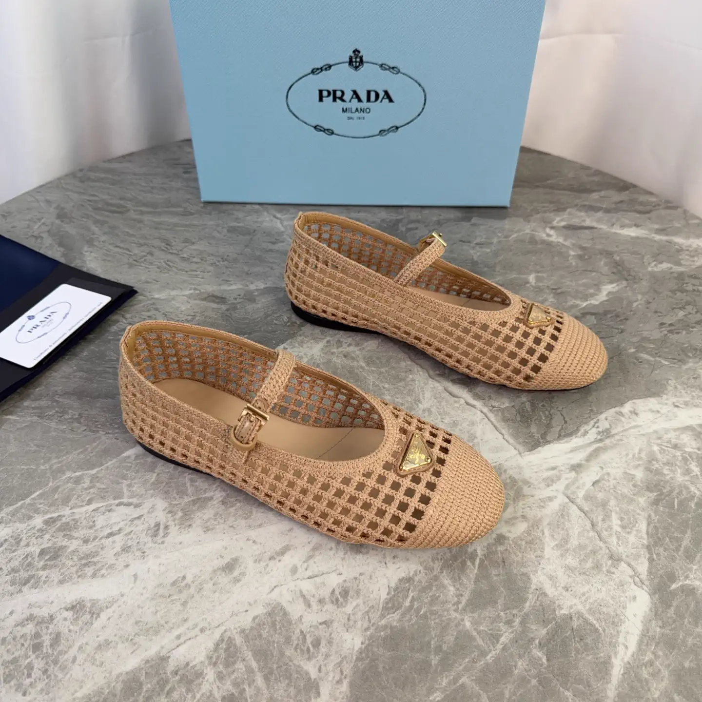 P Family Latest Knitted Upper Sheepskin Lining Shoes image 1