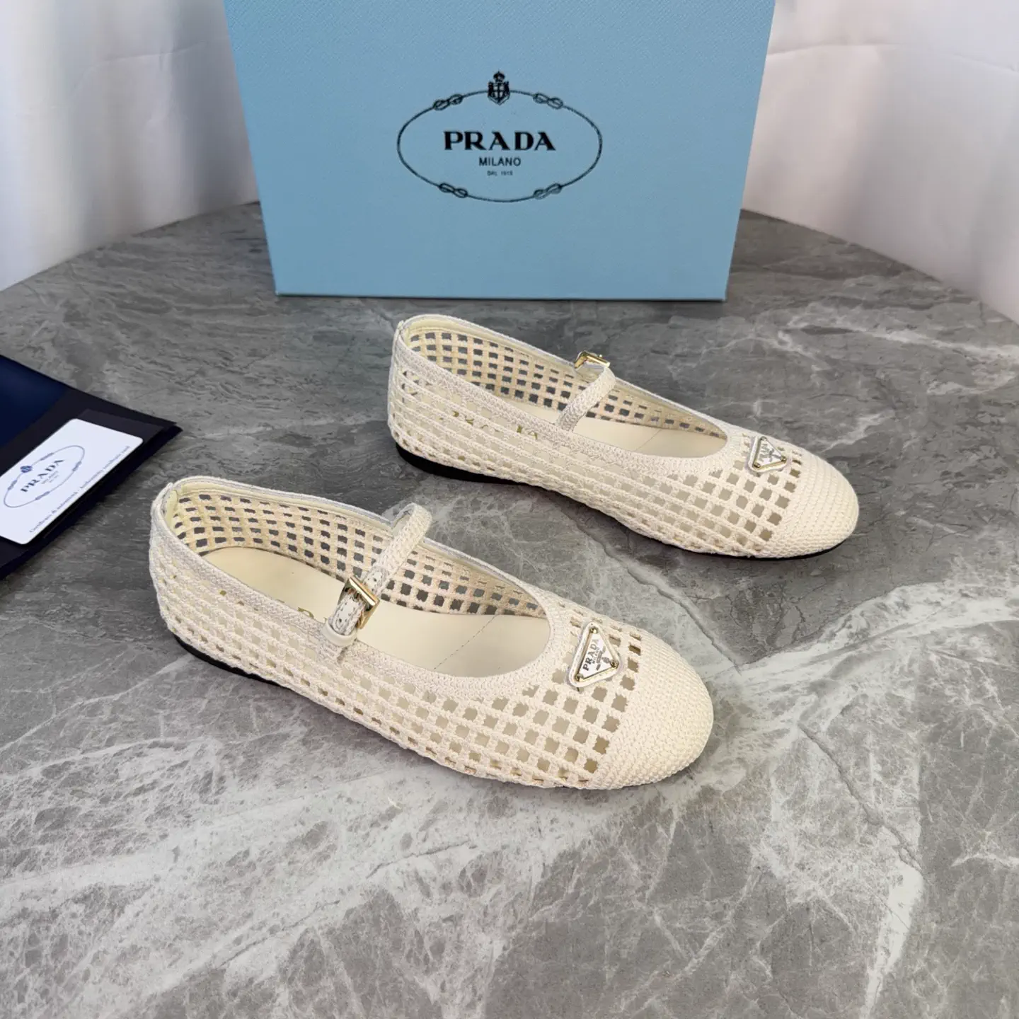 P Brand Latest Knitted Upper Sheepskin Lining Shoes image 1