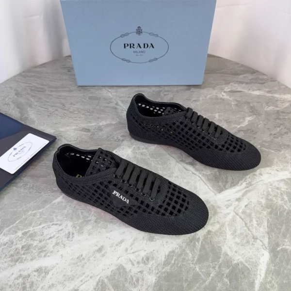 P Family Latest Knitted Upper Sheepskin Lining Shoes image 1
