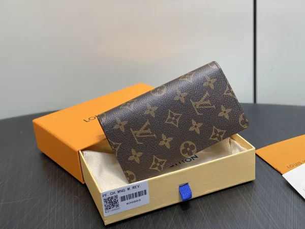 Louis Vuitton Monogram Canvas Notebook Cover image 1