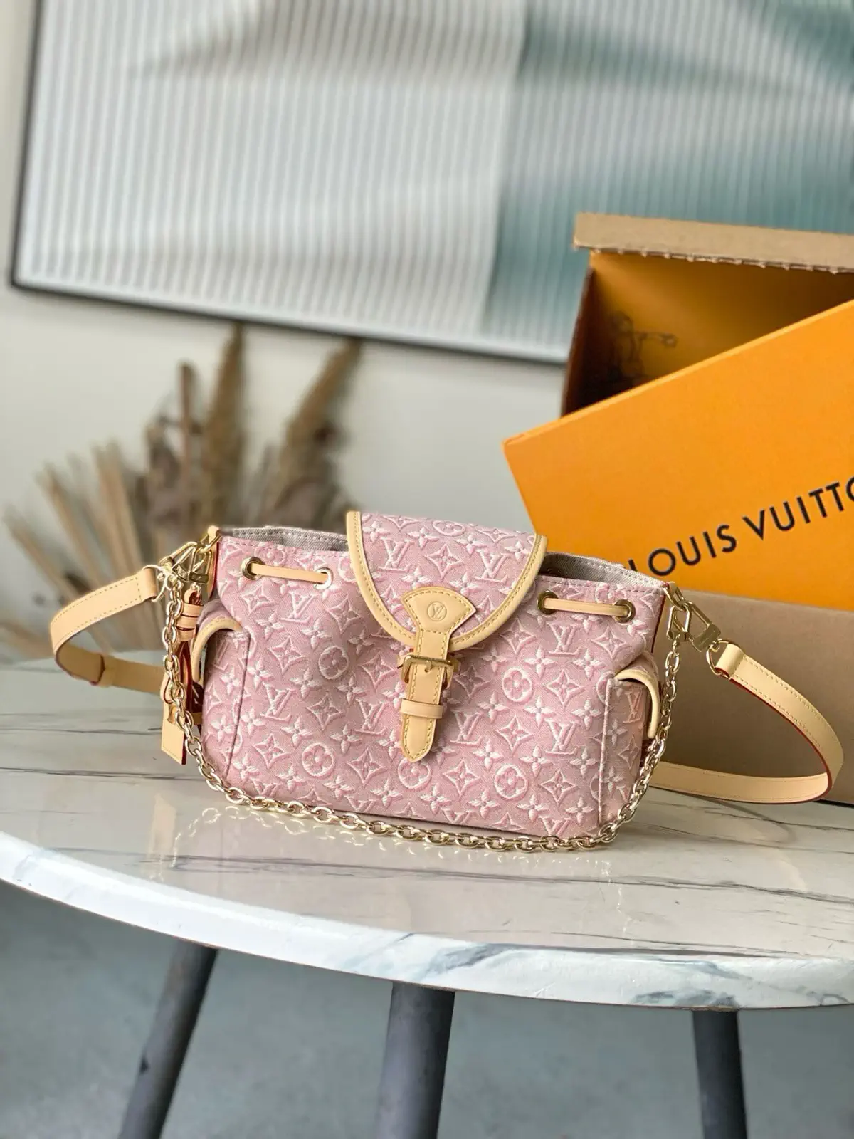 Louis Vuitton Pink Monogram Canvas Crossbody Bag image 1