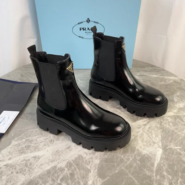 P Brand Latest Style Leather Shoes image 1