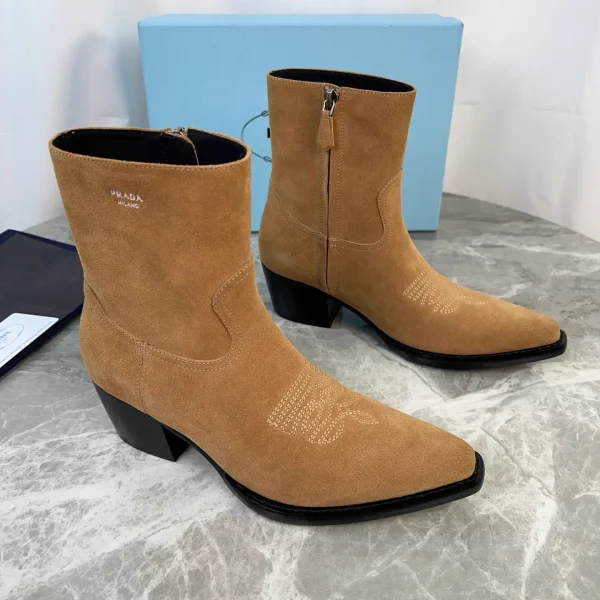 P Family Latest Style Leather Shoes image 1