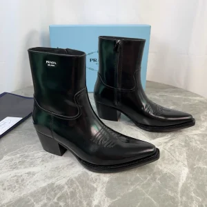 P Brand Latest Style Leather Shoes image 1
