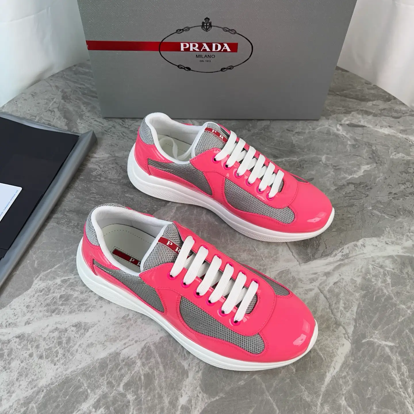 P Brand Classic Style Leather and Mesh Shoes image 1