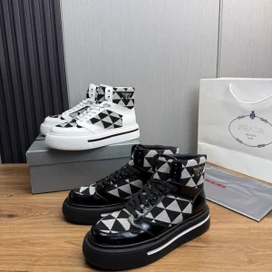 PRADA Men's Autumn/Winter Knit Leather Shoes image 1