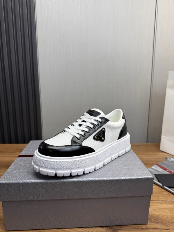 Men's Leather and Mesh Paneled Shoes image 1