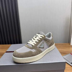 Men's Matte Cowhide Stitching Casual Shoes image 1