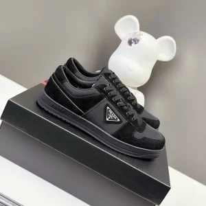 DOWNTOWN Leather Sneakers image 1