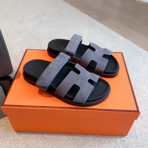Hermès SS23 New Arrival Men's Slippers image 1