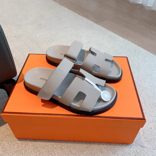 Hermes SS23 New Arrival Slippers image 1