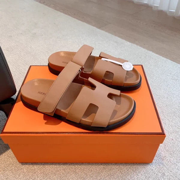 Hermes SS23 New Arrival Slippers image 1