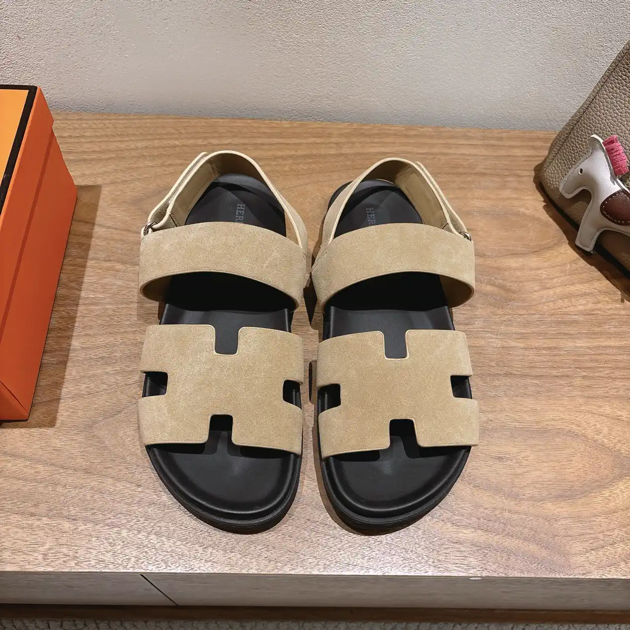 Unisex Slide Sandals for Beach and Casual Wear image 1