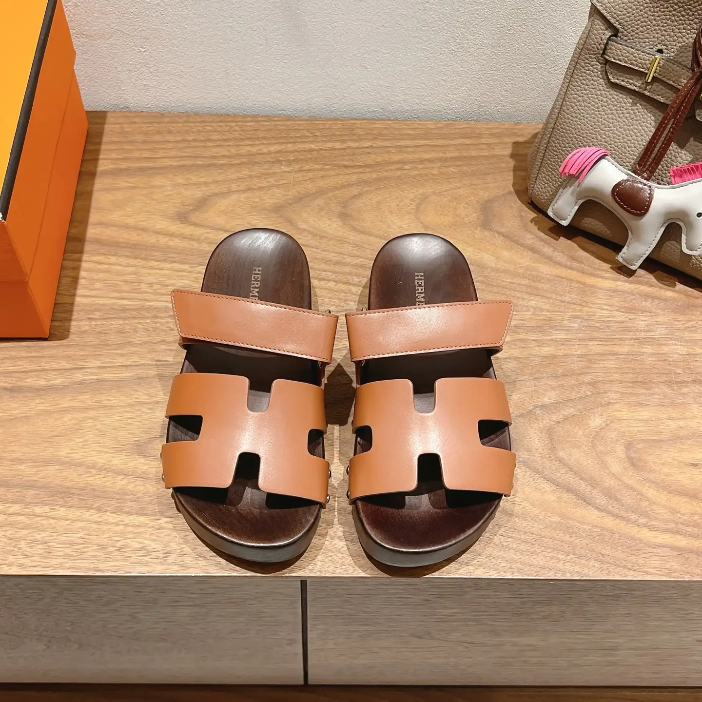 Hermes Wooden Sole Slippers with British Retro Design image 1