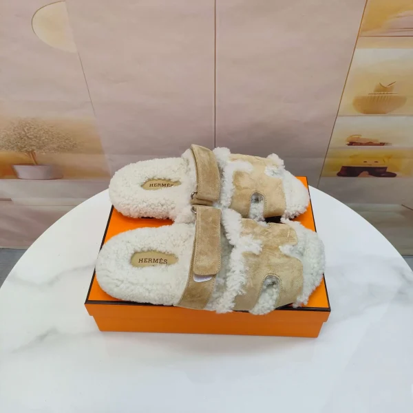 Hermès Classic Unisex Autumn/Winter Wool Slippers Full Leather image 1