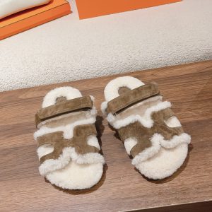 Hermès Classic Erjiu Unisex Winter Wool Slippers with Genuine Leather and TPU Outsole image 1