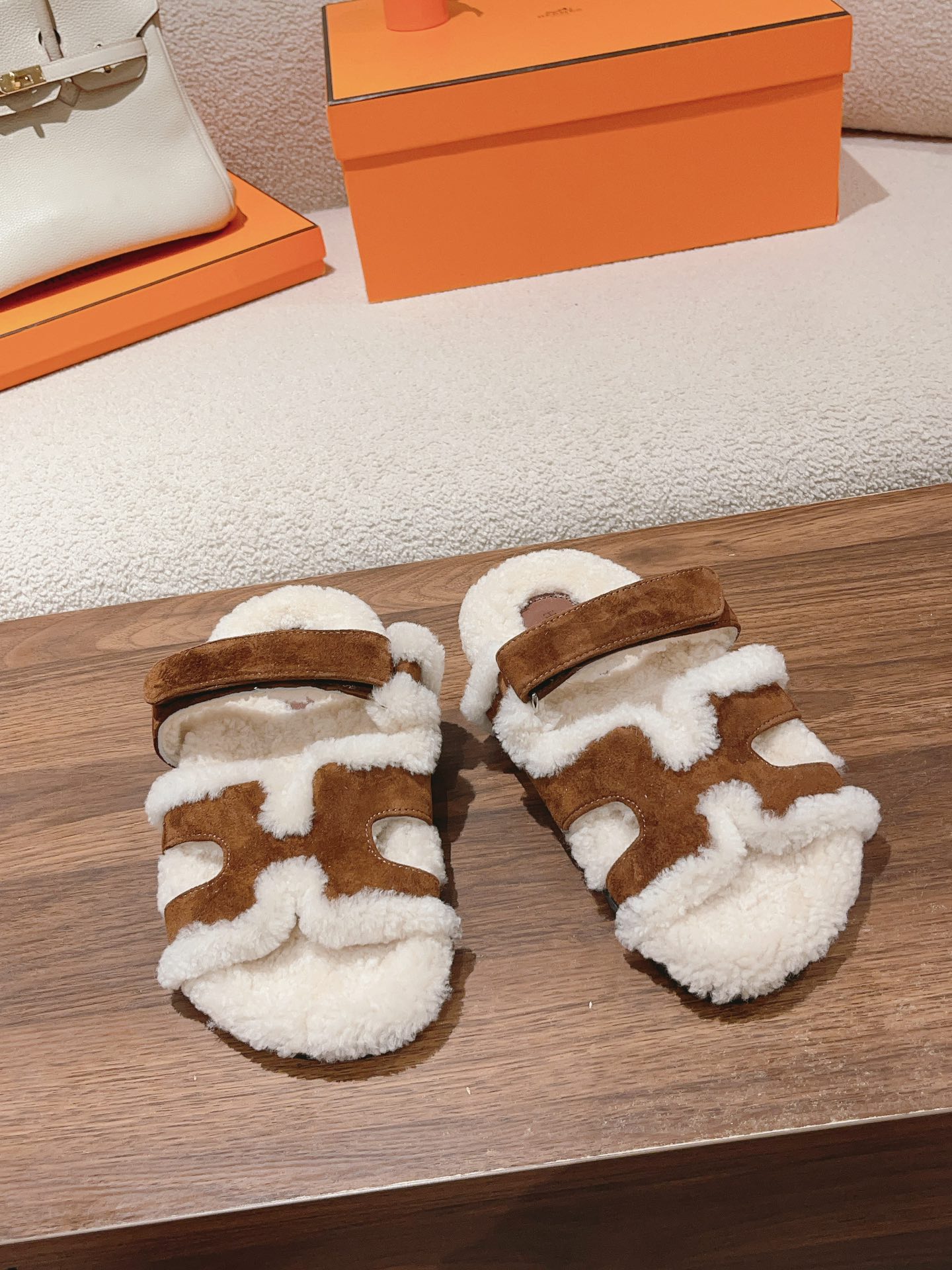 Hermès Classic Unisex Autumn Winter Wool Leather Slippers image 1
