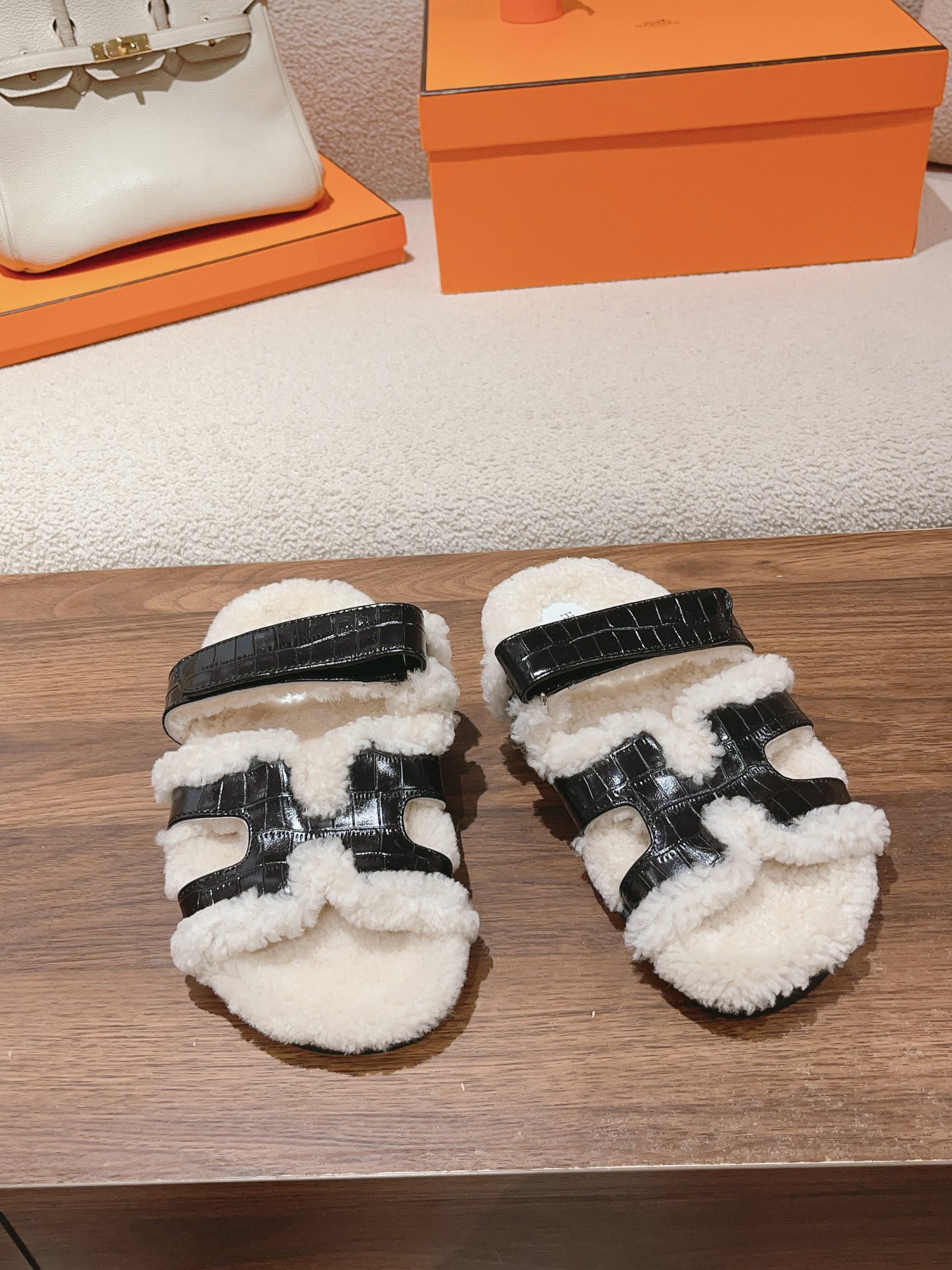 Hermès Classic Autumn Winter Genuine Leather Wool Slippers image 1