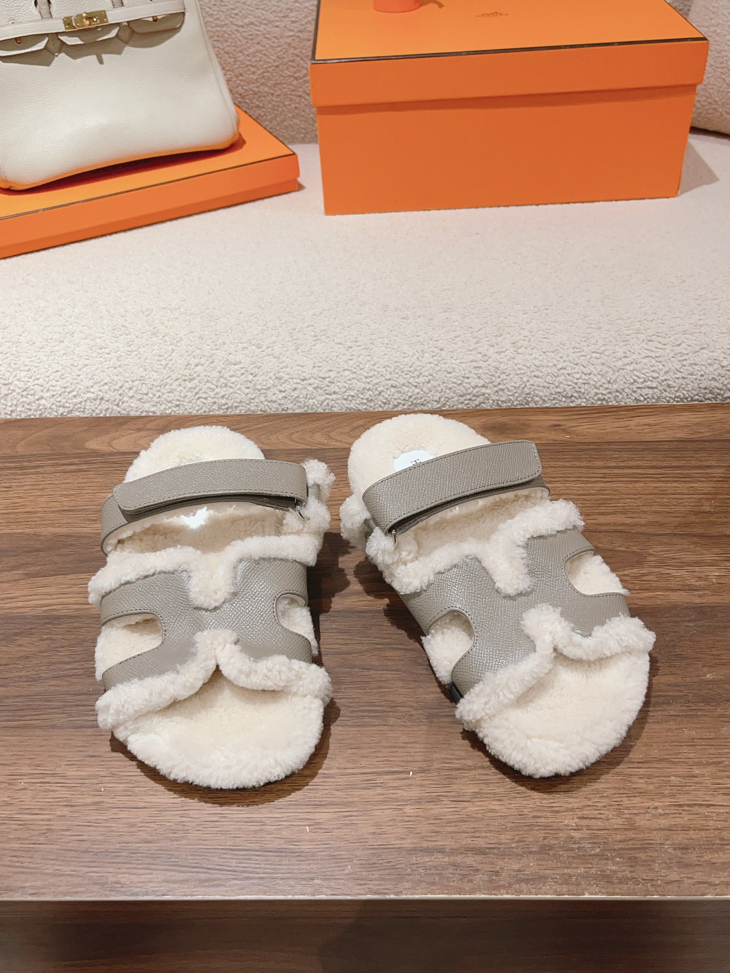 Hermès Classic Second Uncle Unisex Autumn Winter Wool Slippers image 1