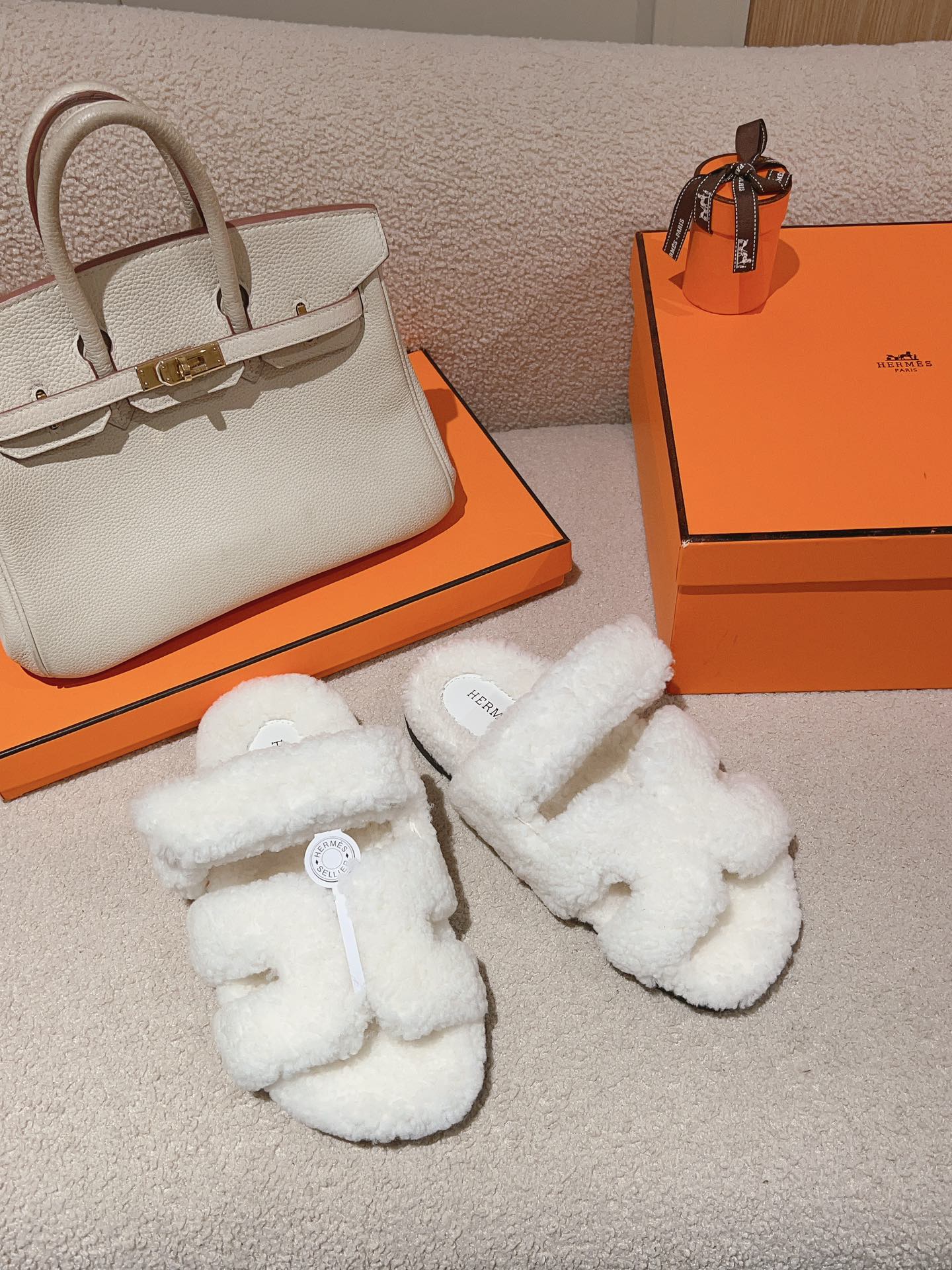 Hermès Classic Unisex Autumn/Winter Wool Leather Slippers image 1