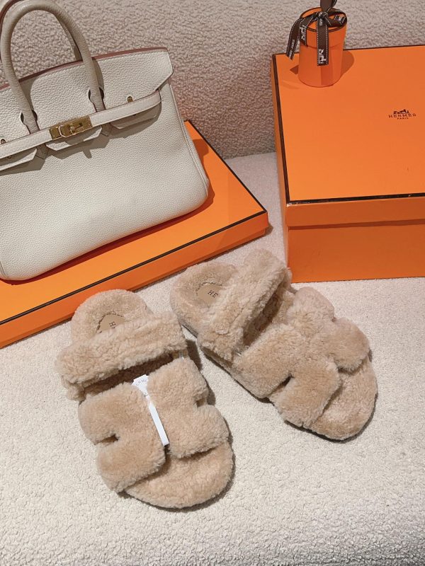 Hermès Classic Couple Style Autumn Winter Wool Slippers in Full Leather Sheepskin image 1