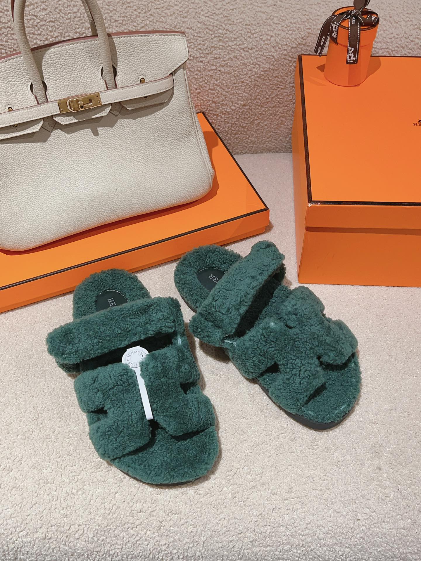 Hermès Classic Couple Wool Slippers Full Leather Autumn/Winter image 1
