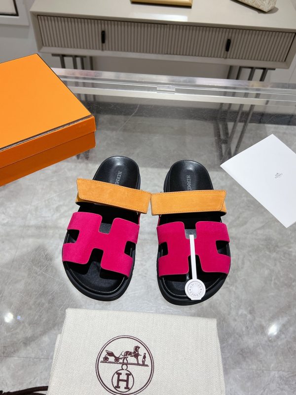 Colorblock Sheepskin Unisex Slides image 1